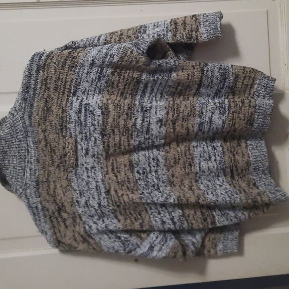 WOMEN'S KNITTED SWEATER LONG SLEEVES.  SHENANIGANS - Picture 4 of 5